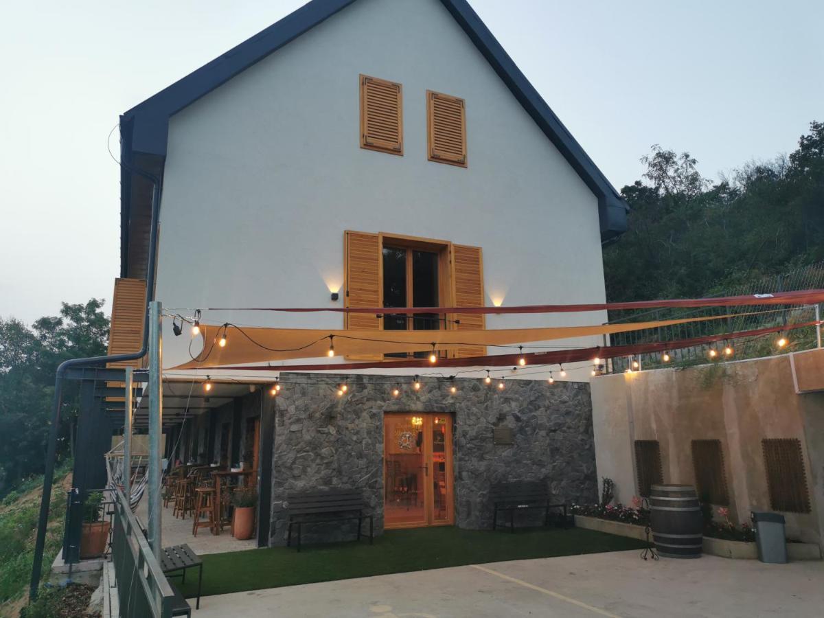 Illaberek Turistaház Sukoró Exterior foto