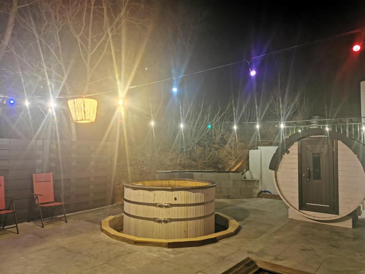 Illaberek Turistaház Sukoró Exterior foto