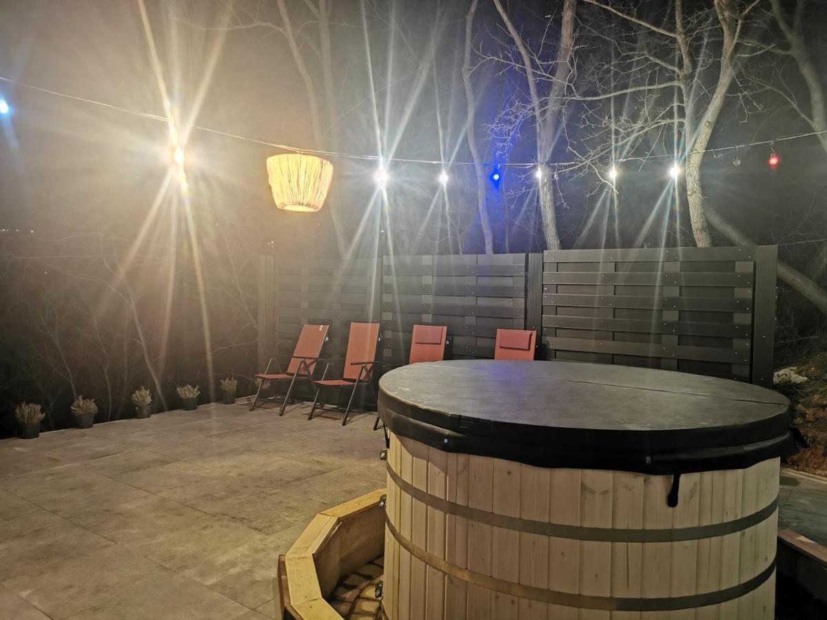 Illaberek Turistaház Sukoró Exterior foto