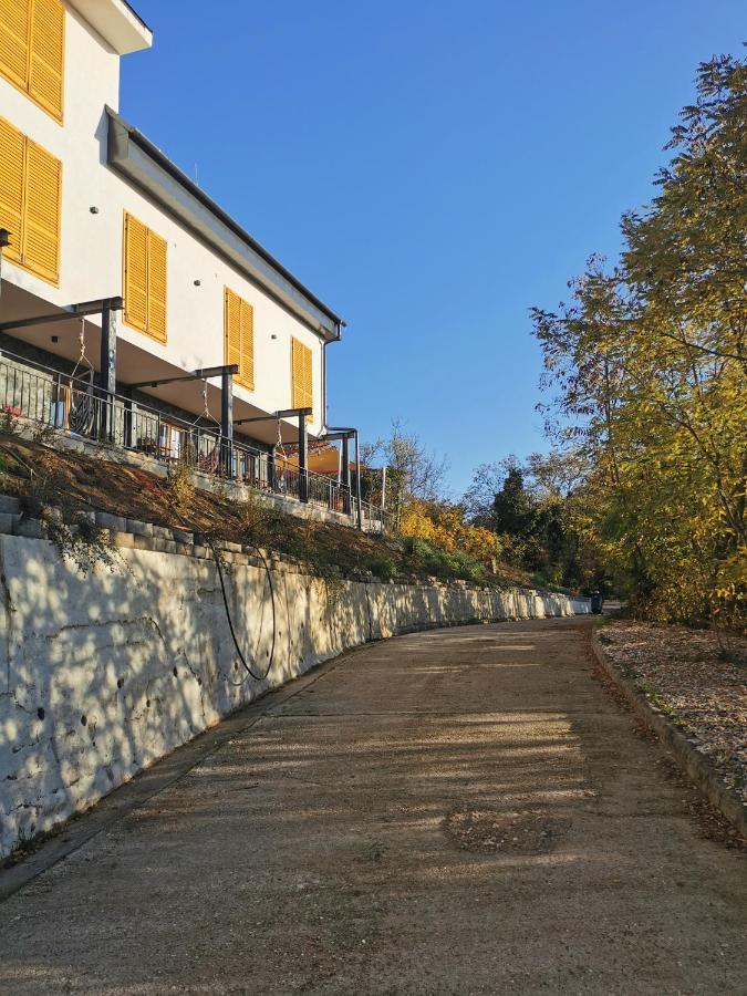Illaberek Turistaház Sukoró Exterior foto